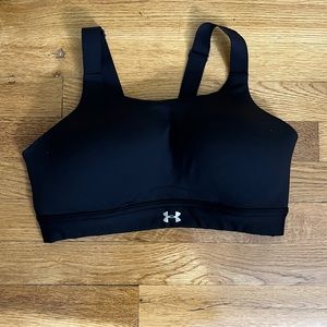 Under Armour Padded Sports Bra size 36D Black
